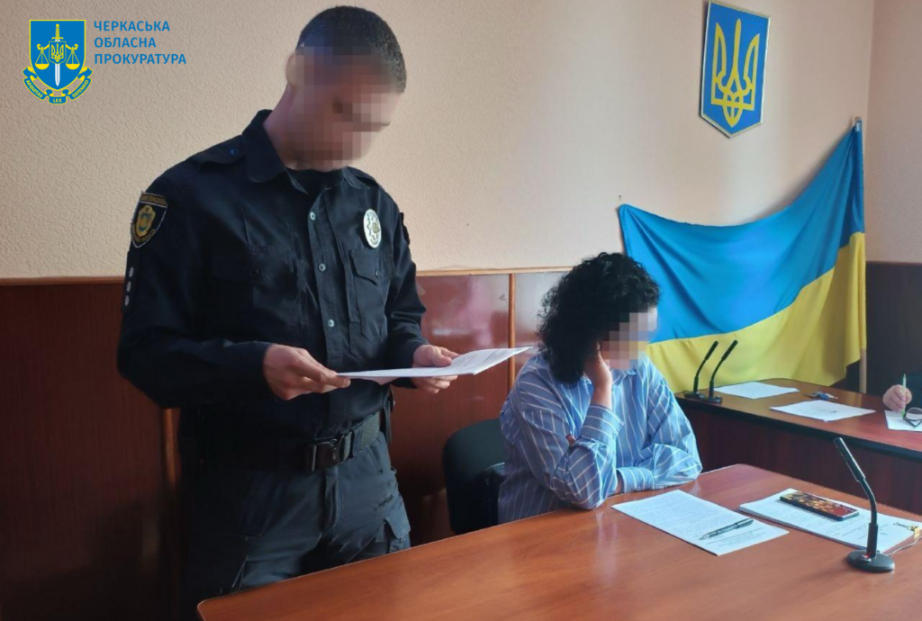 у залі суду