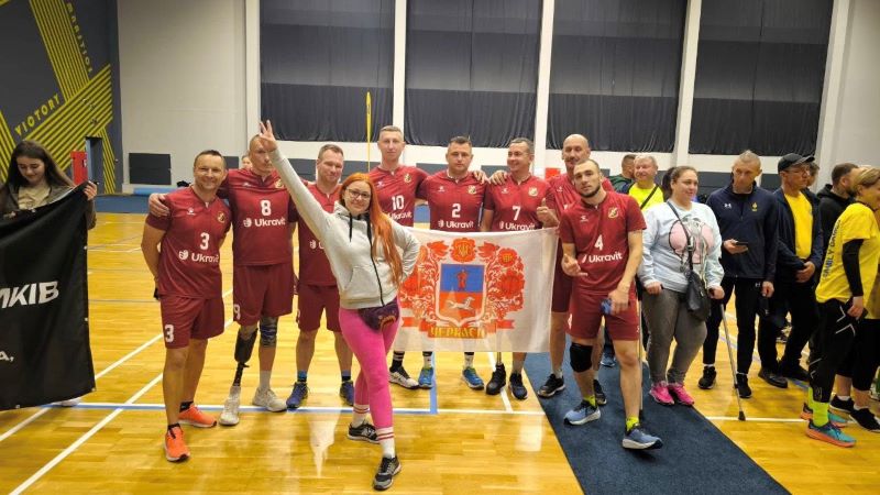 змагання із волейболу сидячи. нагородження