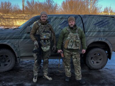 Іван та Олег Хижняк