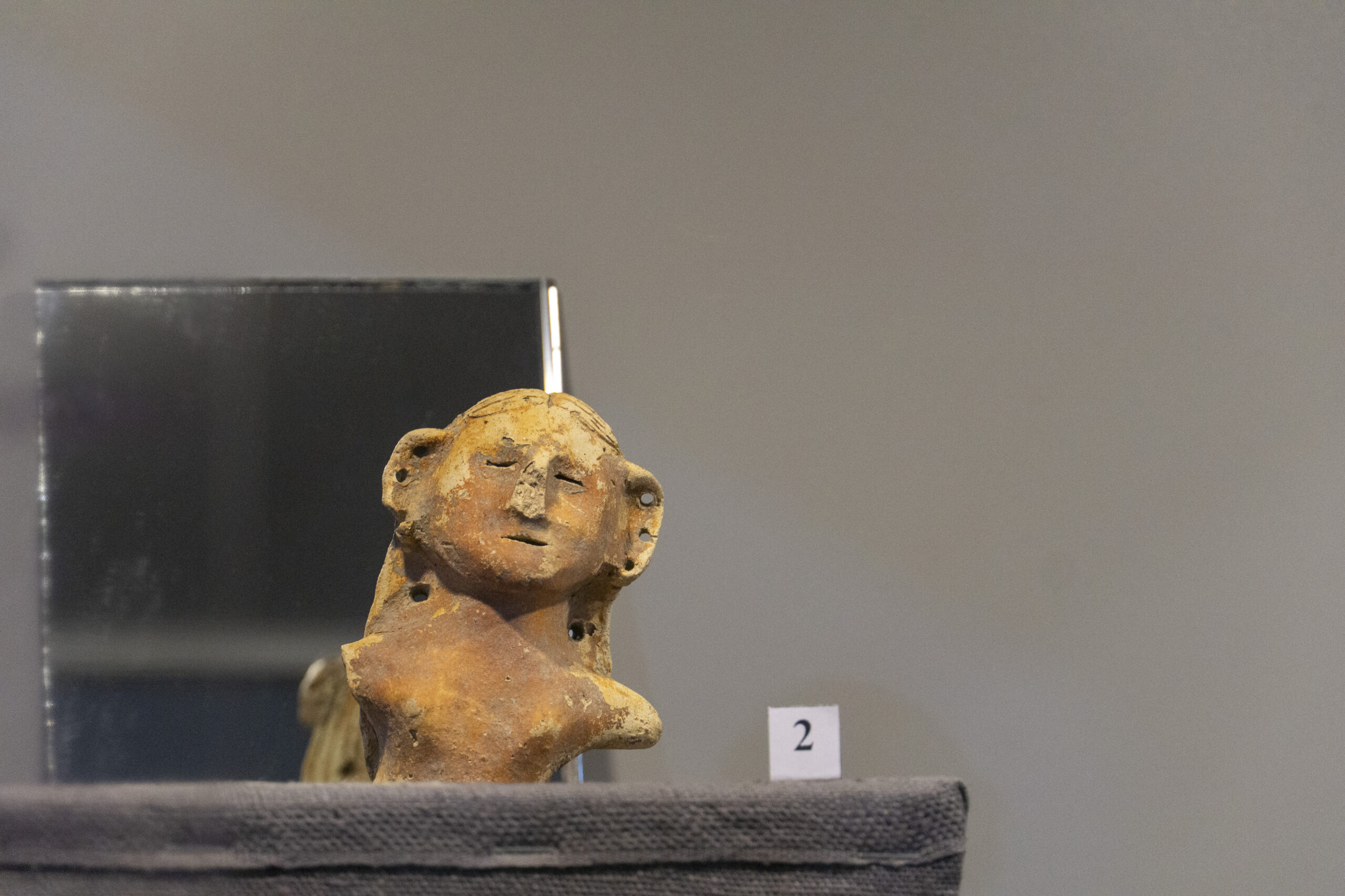 Фігурка жінки трипільська культура