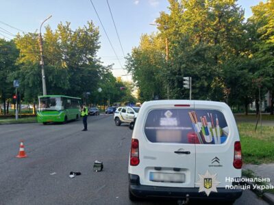 аварія у Черкасах. авто збило жінку