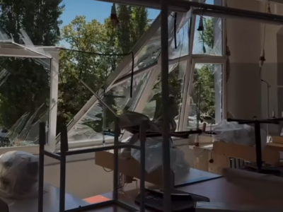 пошкоджені вікна