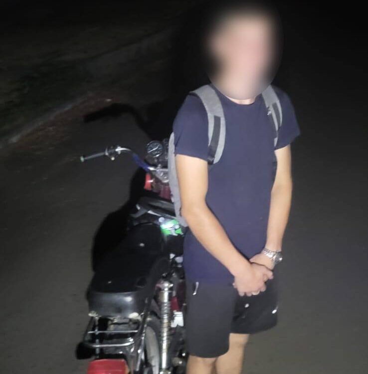 неповнолітній мотоцикліст