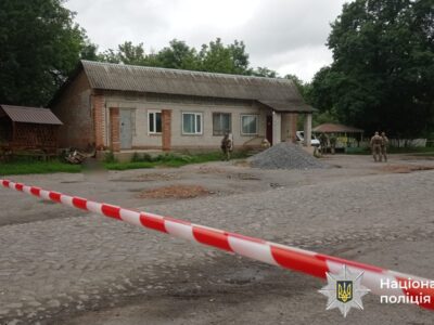 Приміщення, де чоловік, імовірно, скоїв суїцид