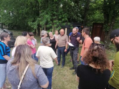 люди на вулиці