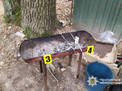 шампур, яким жінка вбила чоловіка