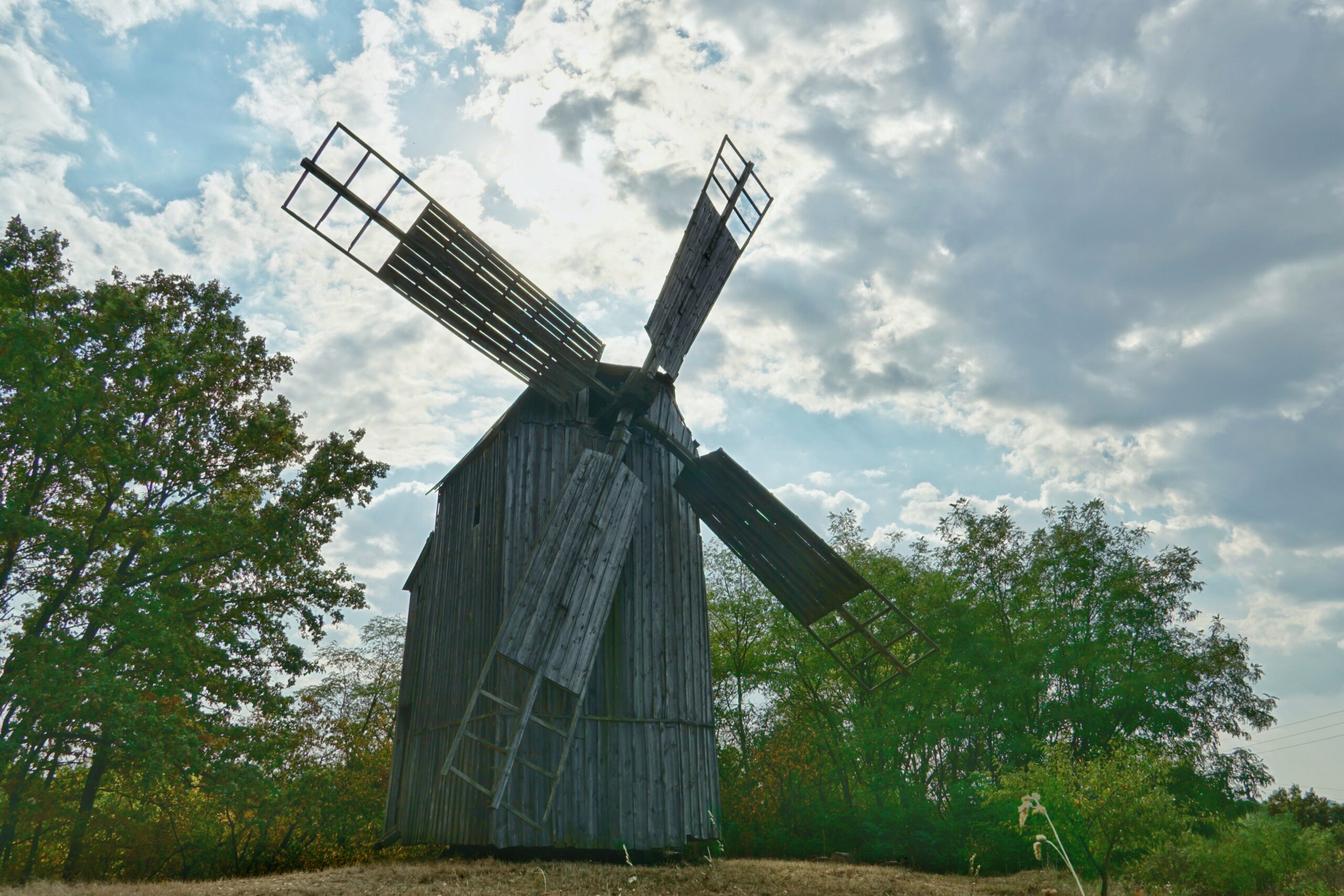 Одинцівський вітряний млин у селі Івківці