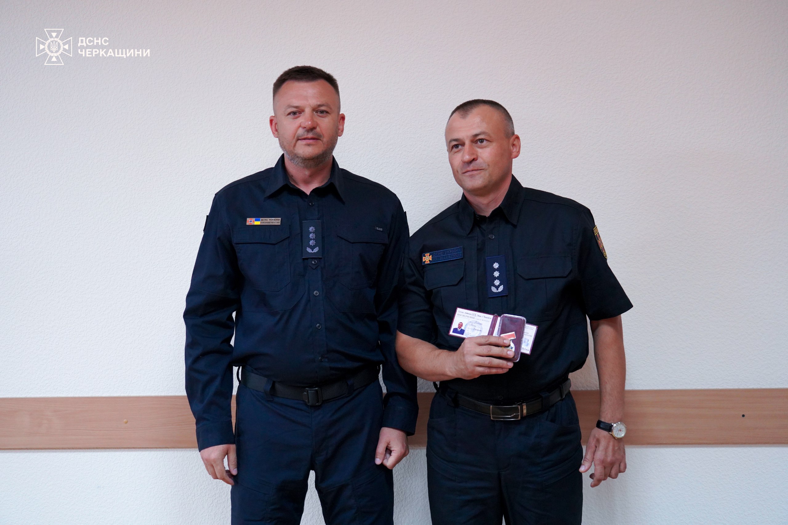 рятувальник отримав нагороду