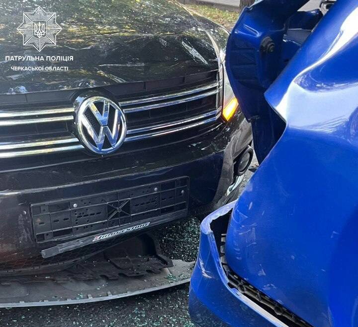 дві автівки у Черкасах 28 серпня 