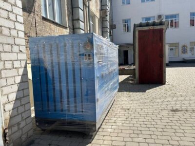 потужний генератор