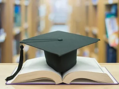 Бонет на книзі