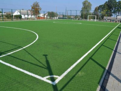 Спортивний майданчик