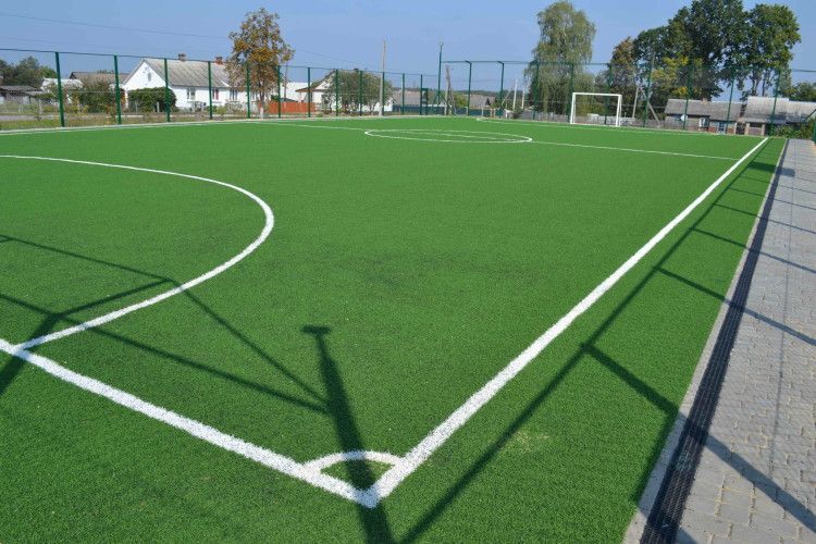 Спортивний майданчик