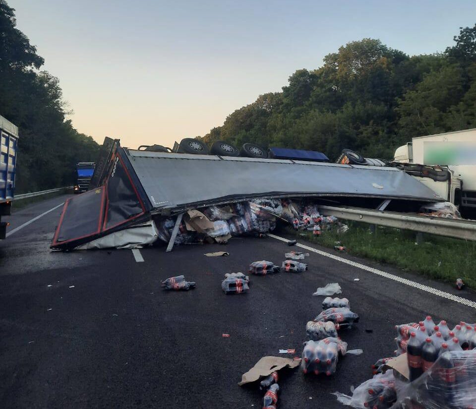 вантажівка