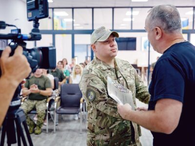 вручають сертифікат