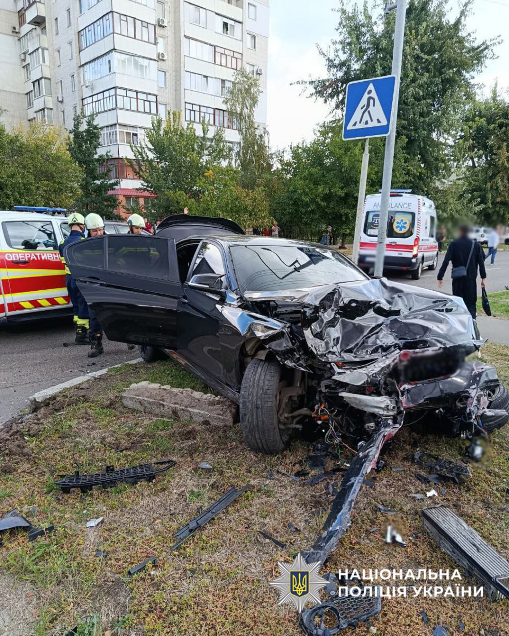 Пошкоджена БМВ