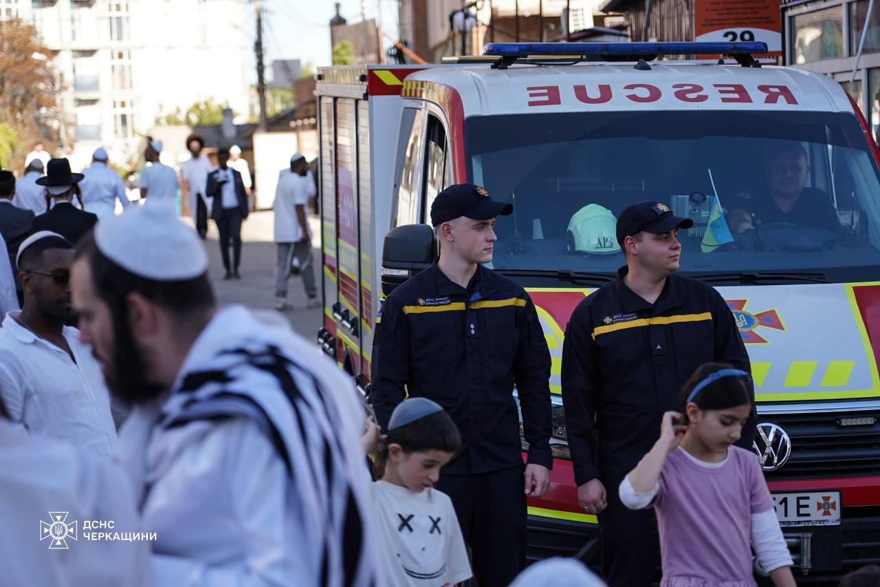 рятувальники чергують в Умані