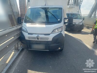 вантажівка на дамбі 8 вересня