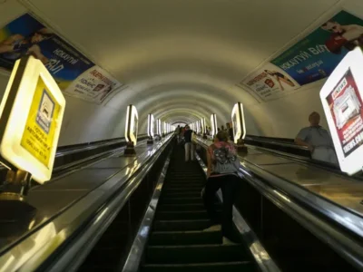 ескалатор у київському метро