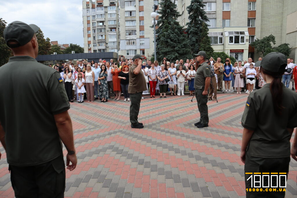 урочиста лінійка військового ліцею у Черкасах