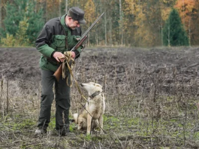 чоловік з собакою