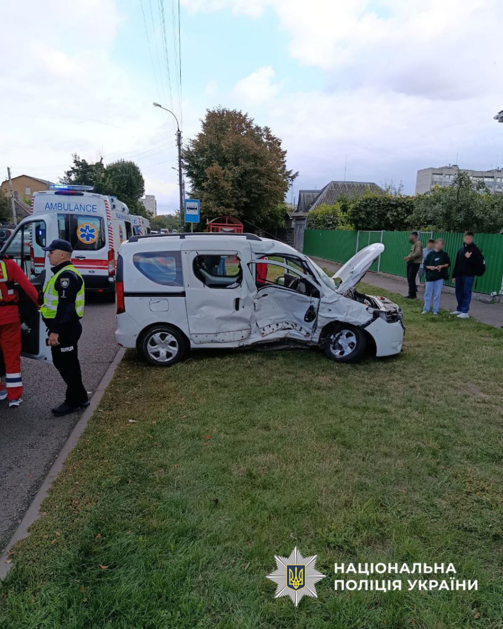 Пошкоджений Renault Dokker