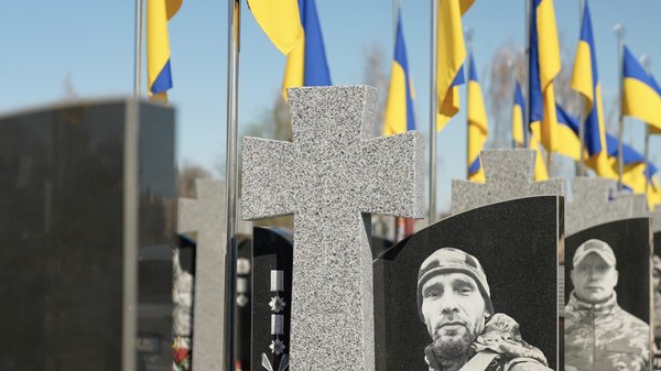 Алея Героїв у Черкасах