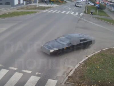 Авто на зебрі