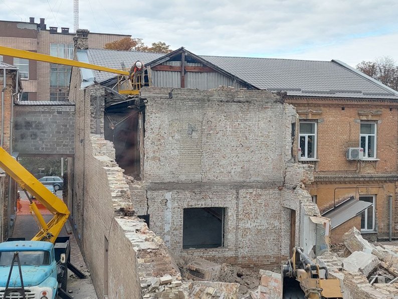 корпус черкаської музичної школи зносять