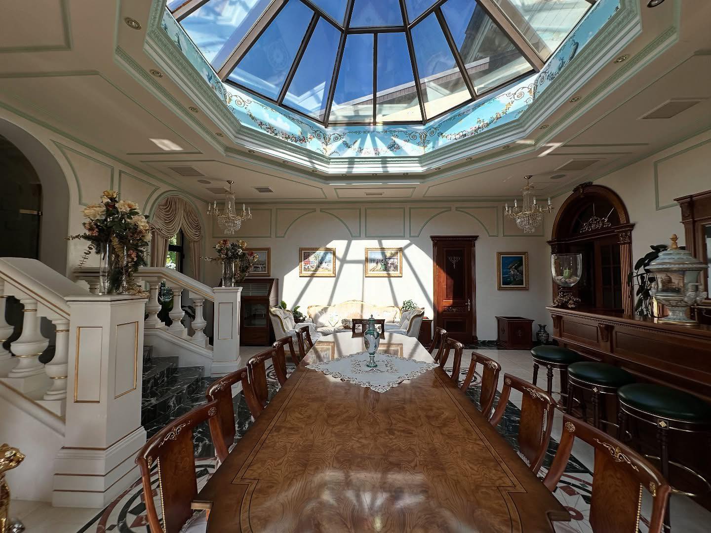 Другий поверх