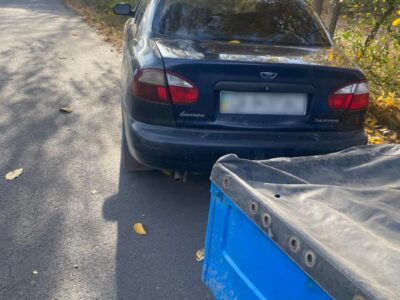 авто з причепом, яке збило жінку