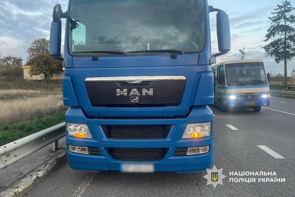 на Уманщині сталася ДТП за участі вантажівки