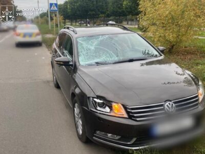 Вольксваген на вулиці Пастерівській