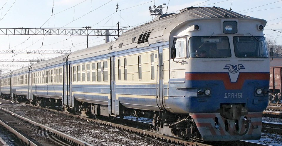 електричка, приміський поїзд