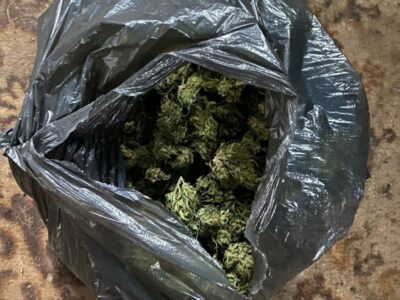 пакет з канабісом