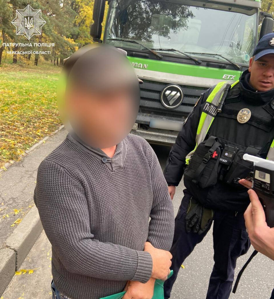 поліція затримала п'яного водія вантажного авто