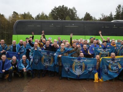 звільнені з полону захисники