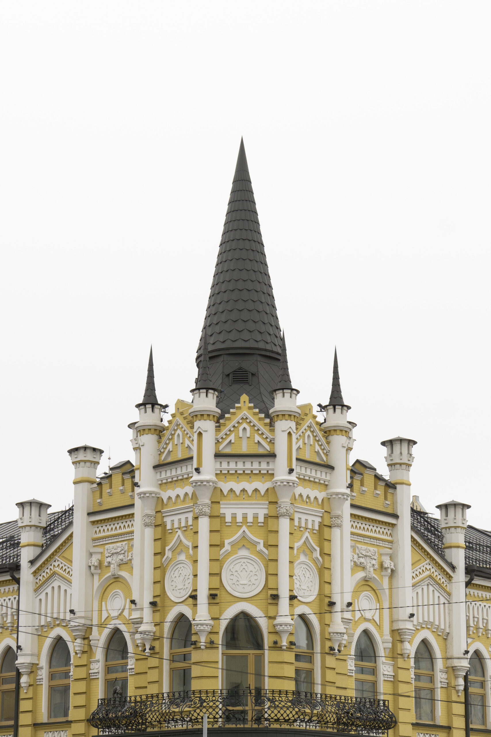 Башта колишнього готелю Слов'янський у Черкасах