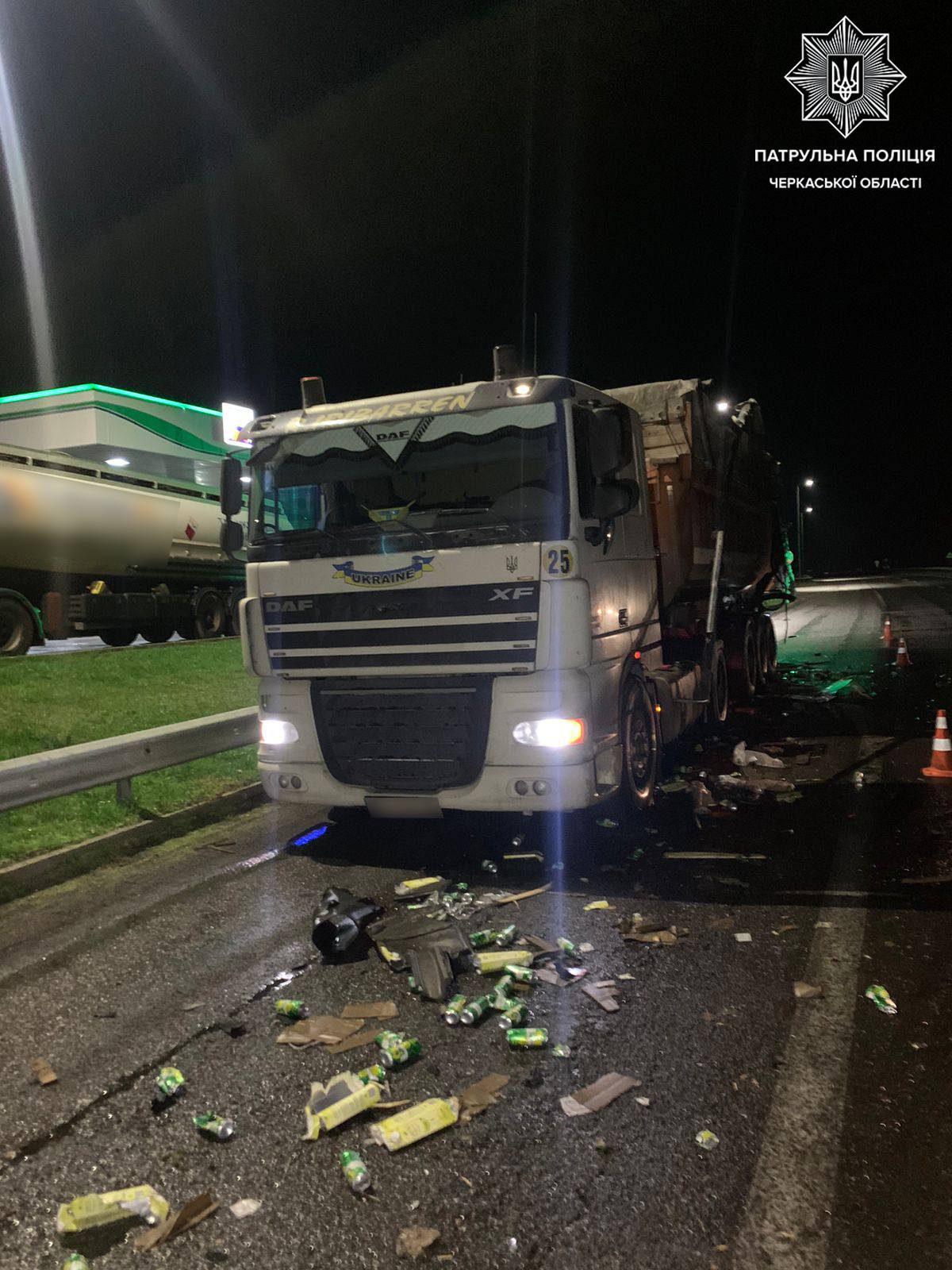 Вантажівка на трасі Київ-Одеса