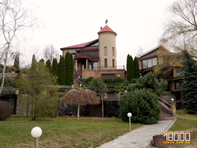 Маєток Володимира Олійника в Черкаській області