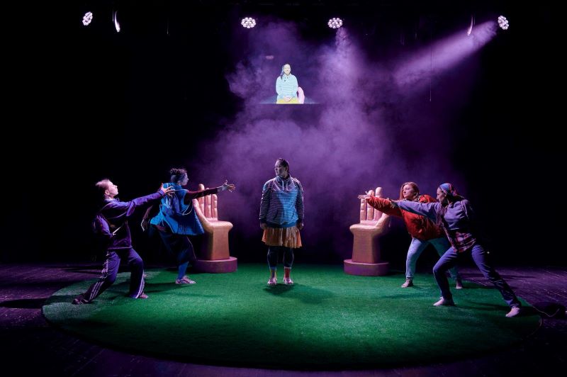 сцена з вистави