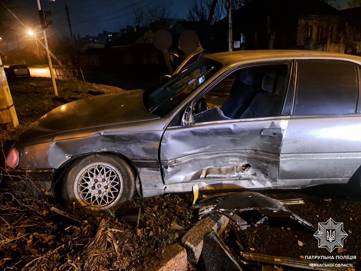 автівка після аварії у Черкасах