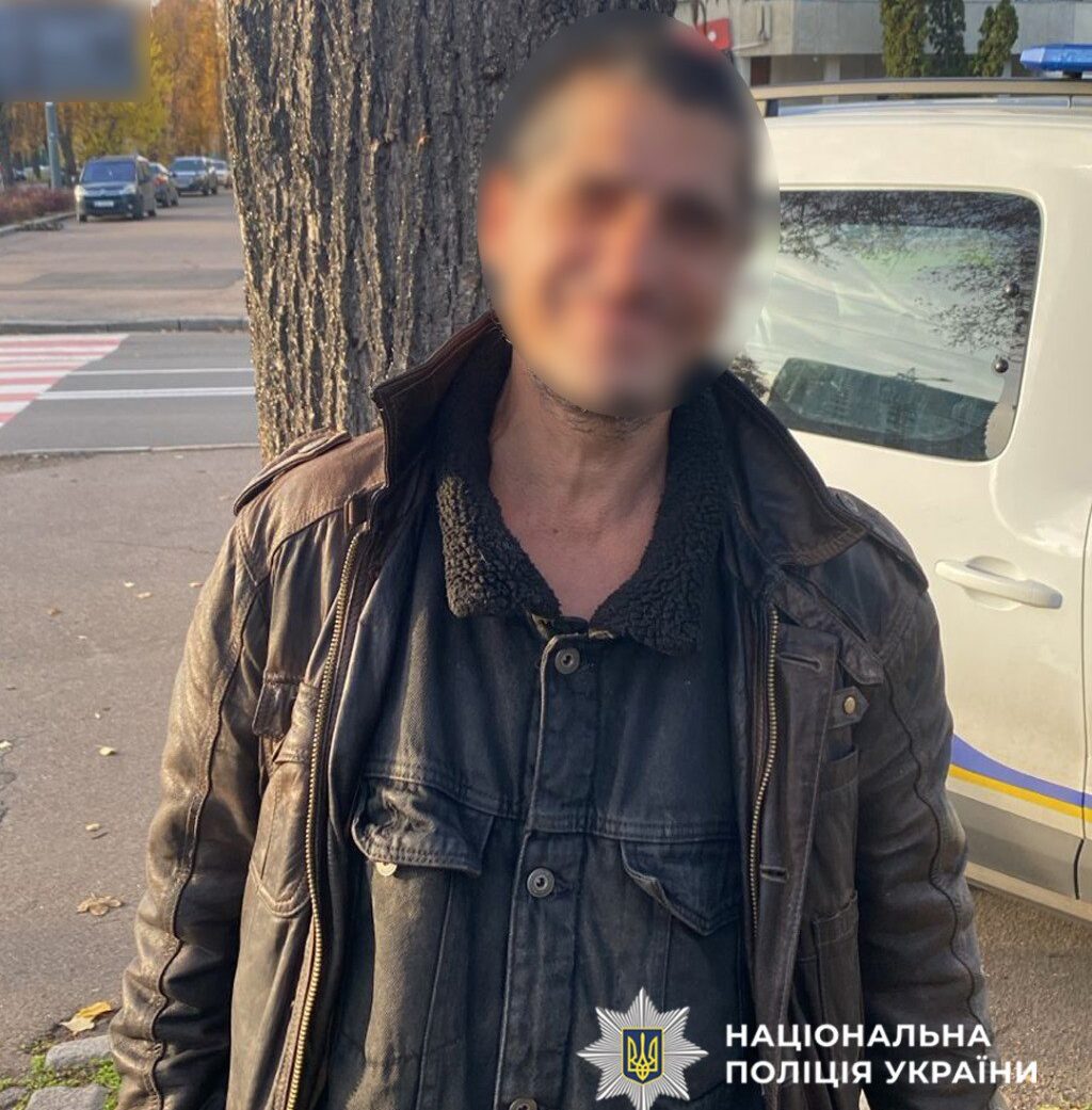 чоловік, який осквернив алею з портретами військових у Черкасах