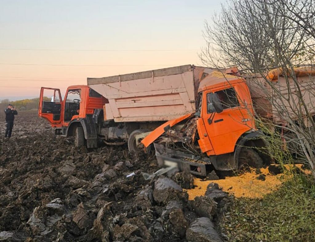 на Уманщині зіштовхнулися дві вантажівки