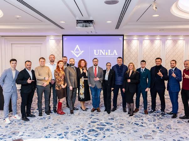 Команда лобістів