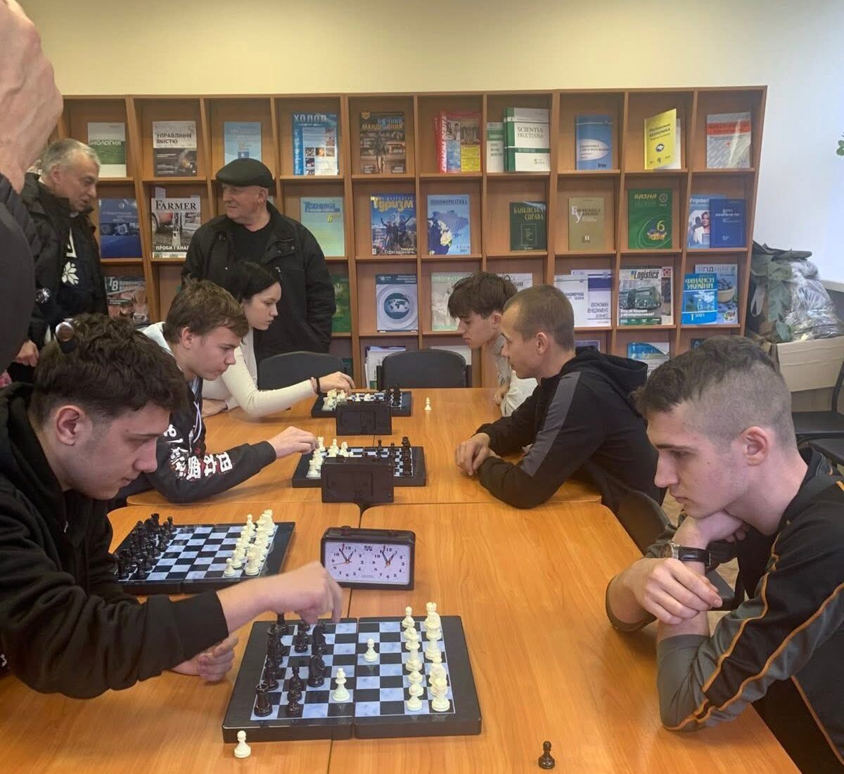 В Умані відбувся чемпіонат з шахів серед студентів громади