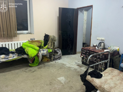 кімната в гуртожитку