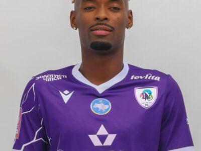 футболіст ЛНЗ