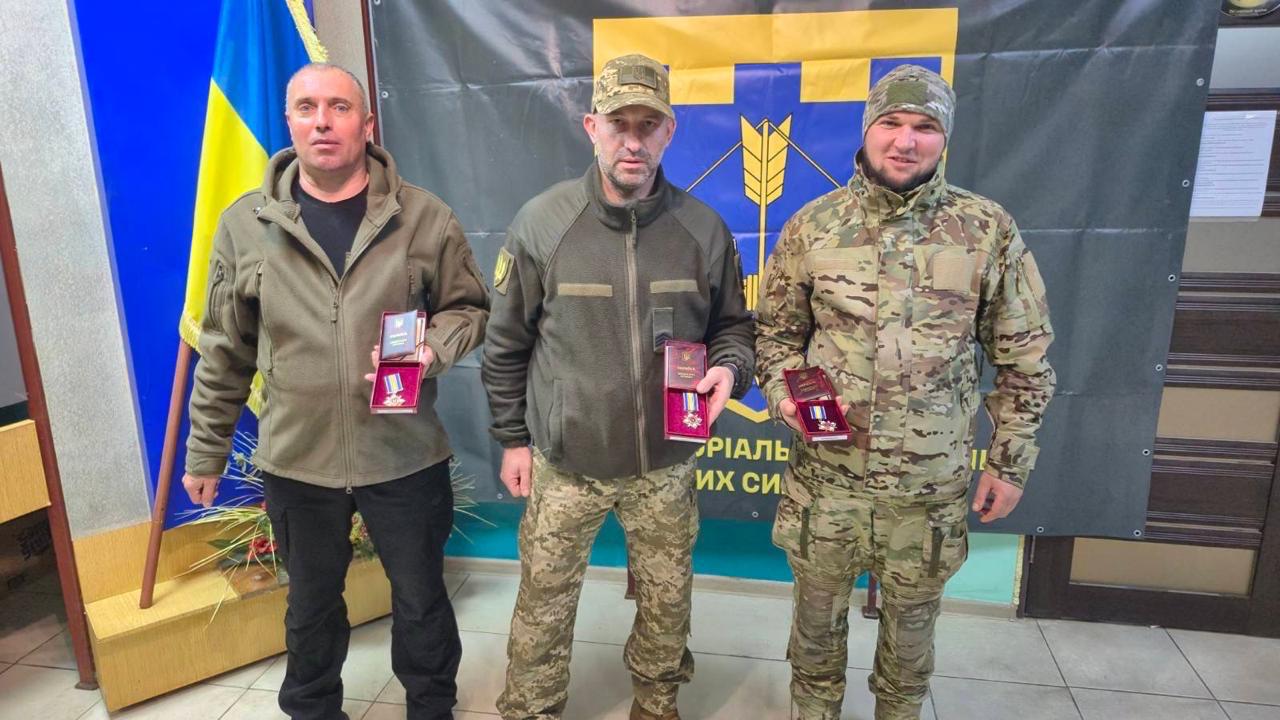 військові з нагородами