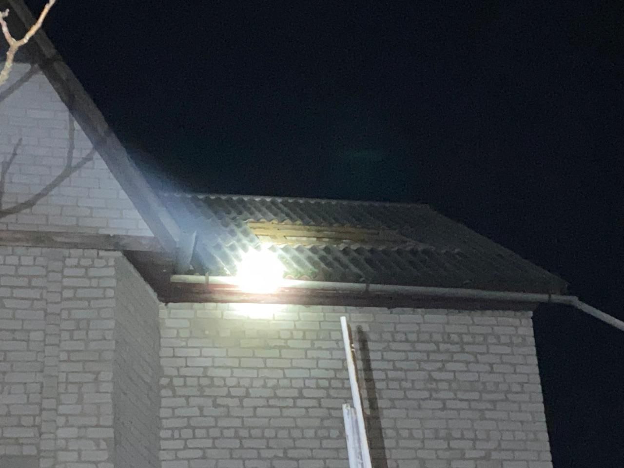 пошкоджений дах